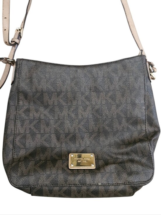 Michael Kors Handbags - Michael Kors Jet Set Monogram Crossbody Bag